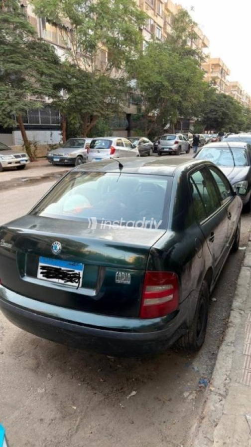 سكودا فابيا 2004 أخضر غامق يدوي مستعملة للبيع في القاهرة - 2