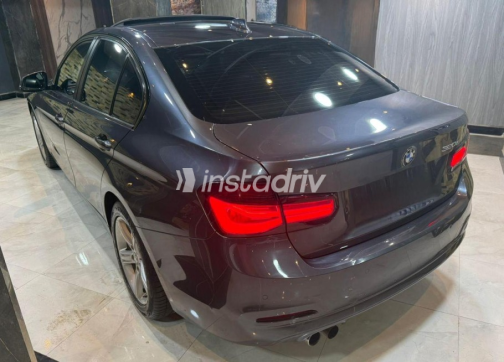 BMW 320 2017 Gray Automatic Used for Sale in Cairo - 6