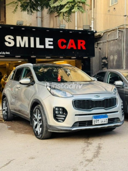 Kia Sportage 2017 White Automatic Used for Sale in Mohandessin - 3