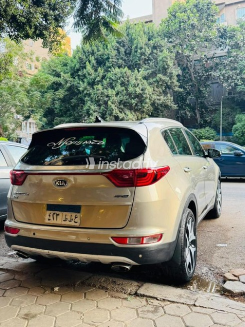 Kia Sportage 2017 White Automatic Used for Sale in Mohandessin - 5