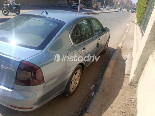 سكودا فانتازيا 2011 أزرق أوتوماتيك مستعملة للبيع في الجيزة - 3