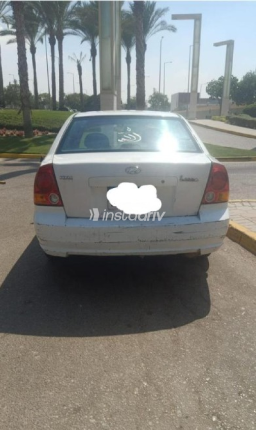 Hyundai Verna 2011 White Manual Used for Sale in Cairo - 2