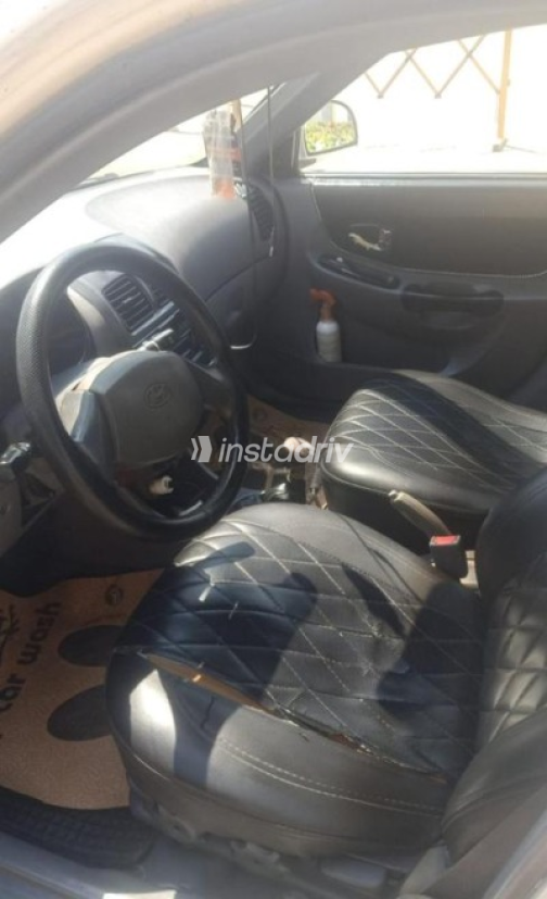 Hyundai Verna 2011 White Manual Used for Sale in Cairo - 6