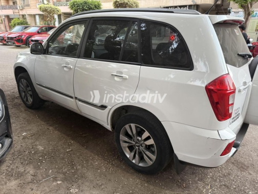 Chery Tiggo 3 2024 White Automatic Used for Sale in Heliopolis - 4