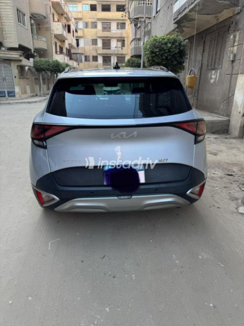 Kia Sportage 2023 Silver Automatic Used for Sale in El Minya - 3