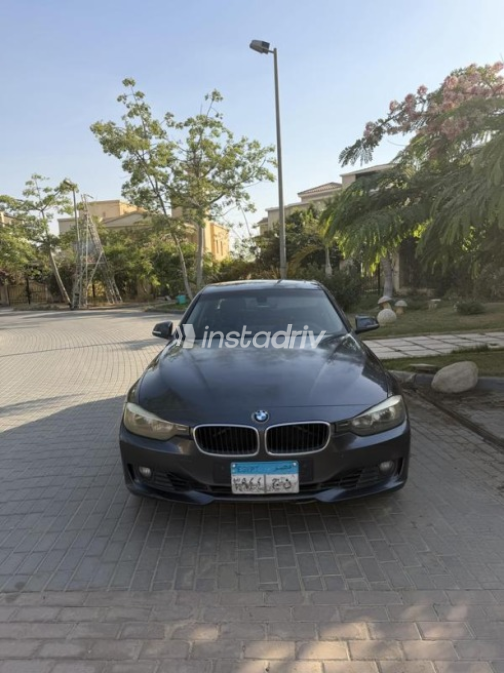 بي ام دبليو 320 2014 فضي أوتوماتيك مستعملة للبيع في 6 أكتوبر - 1