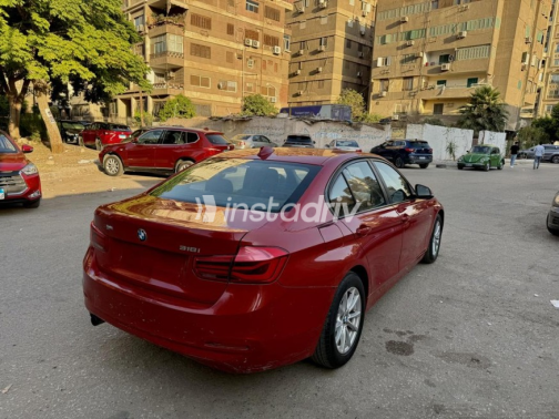 بي ام دبليو 318 2016 أحمر أوتوماتيك مستعملة للبيع في مصر الجديدة - 6