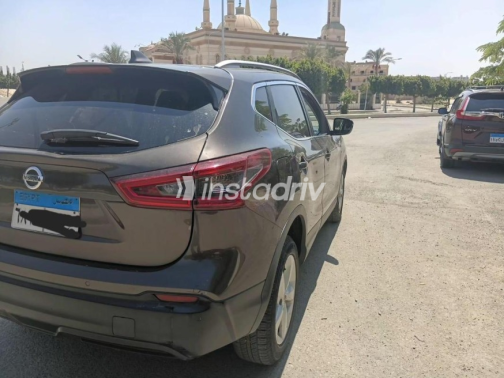 نيسان قشقاي 2019 بني أوتوماتيك مستعملة للبيع في المعادى - 5