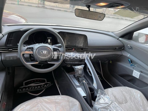 Hyundai Elantra CN7 2023 White Automatic Used for Sale in Greater Cairo ( Cairo + Giza) - 10