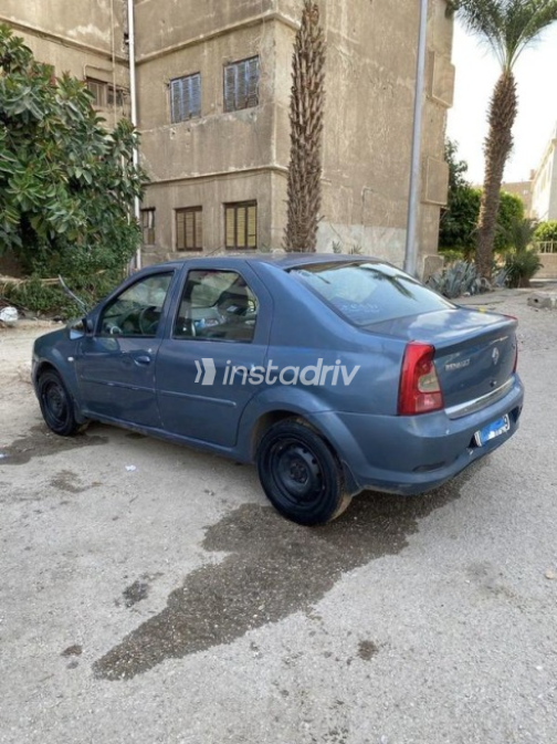 Renault Logan 2010 Petroleum Manual Used for Sale in Cairo - 3