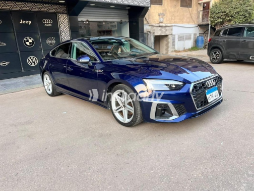 اودي A5 2021 أزرق غامق أوتوماتيك مستعملة للبيع في الهرم - 3
