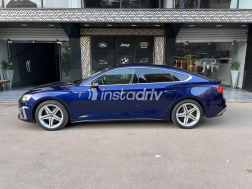 اودي A5 2021 أزرق غامق أوتوماتيك مستعملة للبيع في الهرم - 5