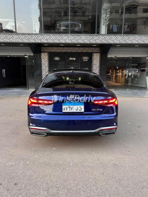 اودي A5 2021 أزرق غامق أوتوماتيك مستعملة للبيع في الهرم - 6
