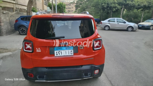 جيب رينيجيد 2016 أبيض أوتوماتيك مستعملة للبيع في مصر الجديدة - 8