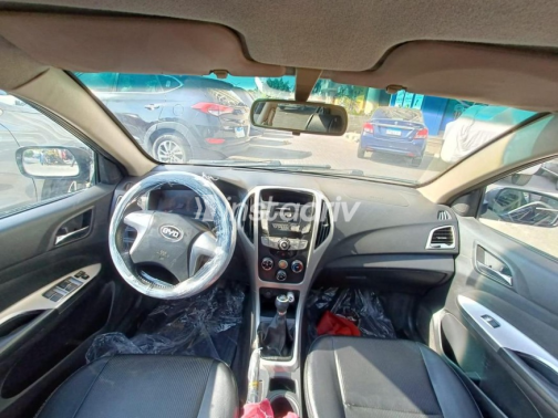 Byd F3 2019 Black Manual Used for Sale in Cairo - 7