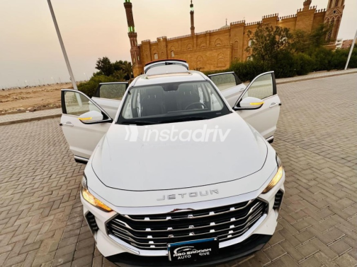 Jetour X70 Plus 2023 White Automatic Used for Sale in Nasr city - 1