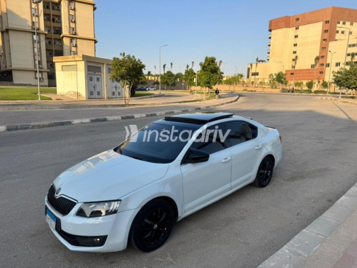 Skoda Octavia 2015 White Automatic Used for Sale in Cairo - 2