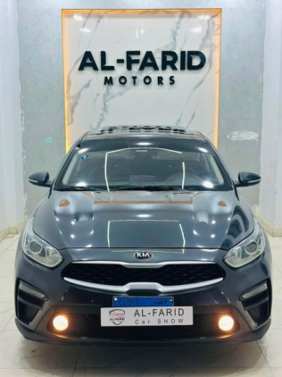 Kia Cerato 2019 Gray Automatic Used for Sale in Sheikh Zayed City