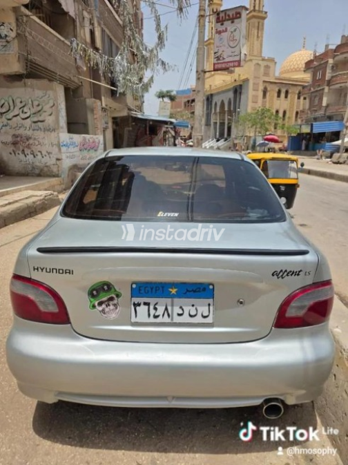 Hyundai Accent 2005 Silver Manual Used for Sale in Kafr el-Sheikh - 3