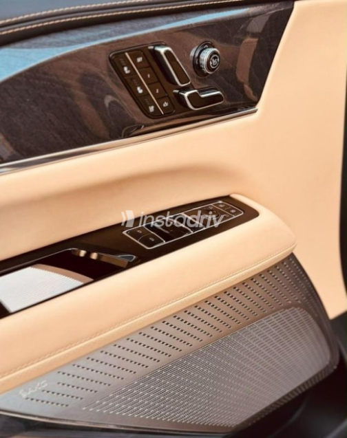 Cadillac Escalade 2026 Black Automatic Used for Sale in Cairo - 6