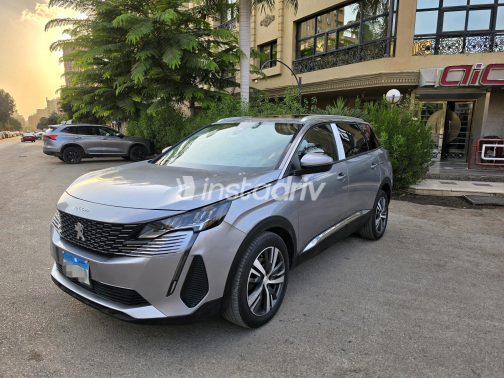 Peugeot 5008 2021 Gray Automatic Used for Sale in Greater Cairo ( Cairo + Giza) - 6