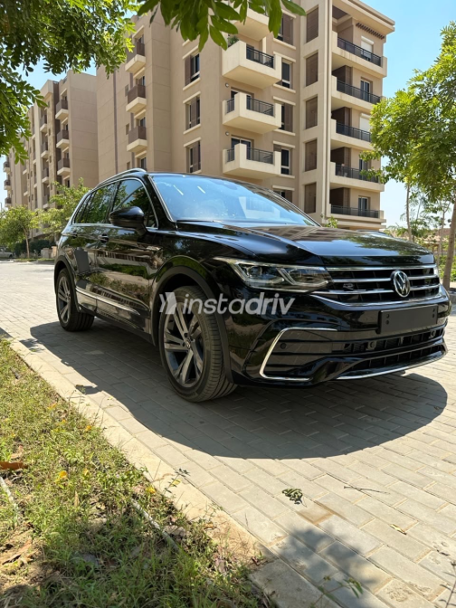 Volkswagen Tiguan 2023 Black Automatic Used for Sale in Greater Cairo ( Cairo + Giza) - 1
