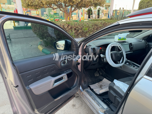 Citroën C5 Aircross 2022 Silver Automatic Used for Sale in Greater Cairo ( Cairo + Giza) - 10