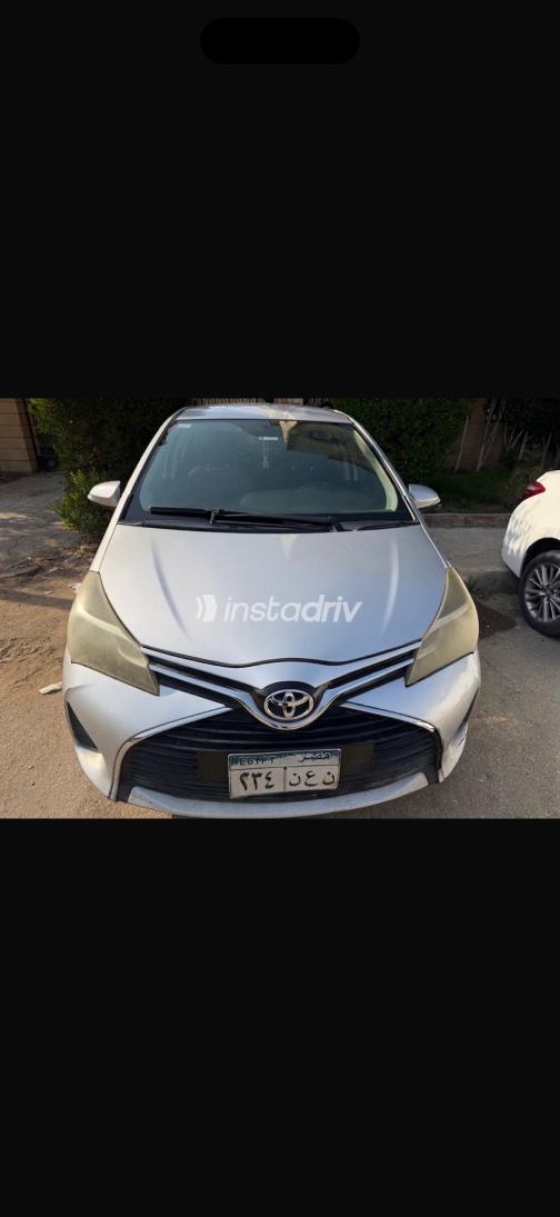 Toyota Yaris 2016 Silver Automatic Used for Sale in Greater Cairo ( Cairo + Giza) - 3