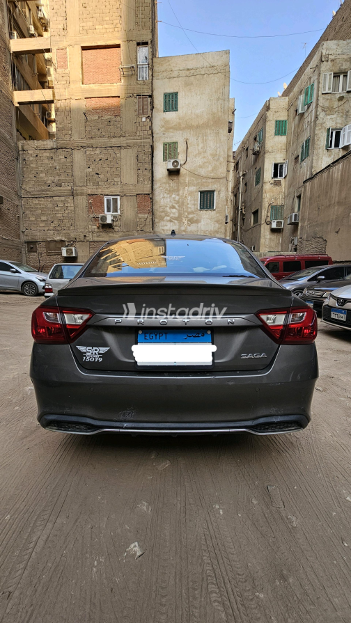 Proton Saga 2022 Dark Gray Automatic Used for Sale in Greater Cairo ( Cairo + Giza) - 9