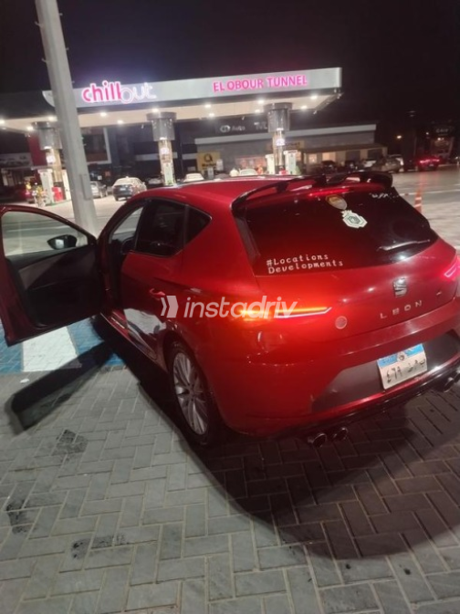Seat Leon 2018 Red Automatic Used for Sale in Badr City - 2