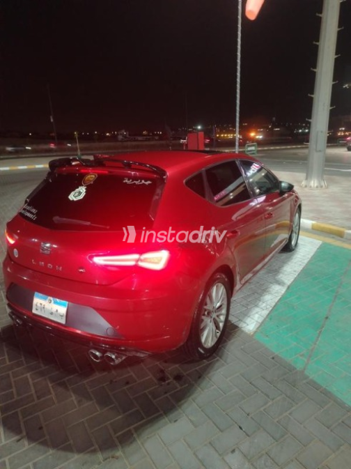 Seat Leon 2018 Red Automatic Used for Sale in Badr City - 4