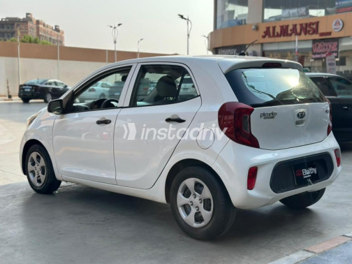 Kia Picanto 2020 White Automatic Used for Sale in Cairo - 6
