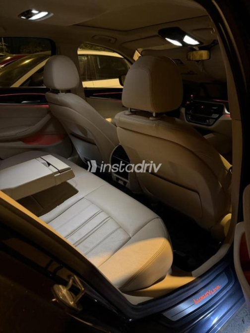 بي ام دبليو 520 2019 رمادي أوتوماتيك مستعملة للبيع في القاهرة - 7