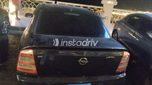 Opel Astra 2004 Black Automatic Used for Sale in Alexandria - 1