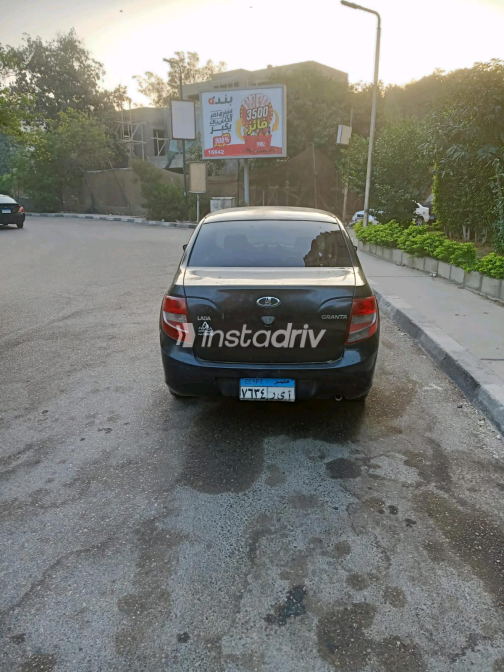 Lada Granta 2018 Black Manual Used for Sale in Greater Cairo ( Cairo + Giza) - 2
