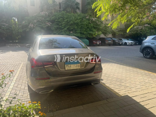 Mercedes A 200 2022 Dark Gray Automatic Used for Sale in Cairo - 5