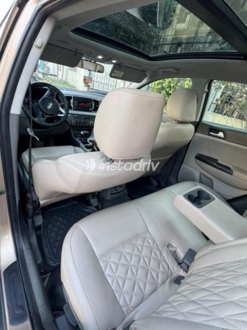 Kia Sportage 2016 Gold Automatic Used for Sale in Sharqia - 1