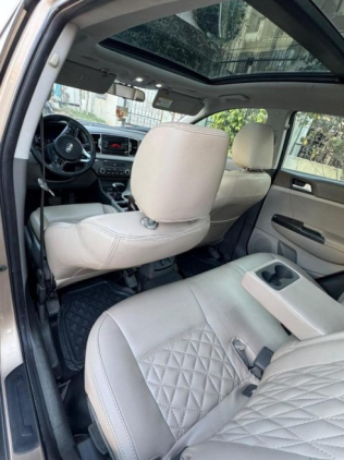 Kia Sportage 2016 Gold Automatic Used for Sale in Sharqia