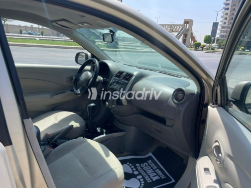 Nissan Sunny 2015 Gold Manual Used for Sale in Nasr city - 9