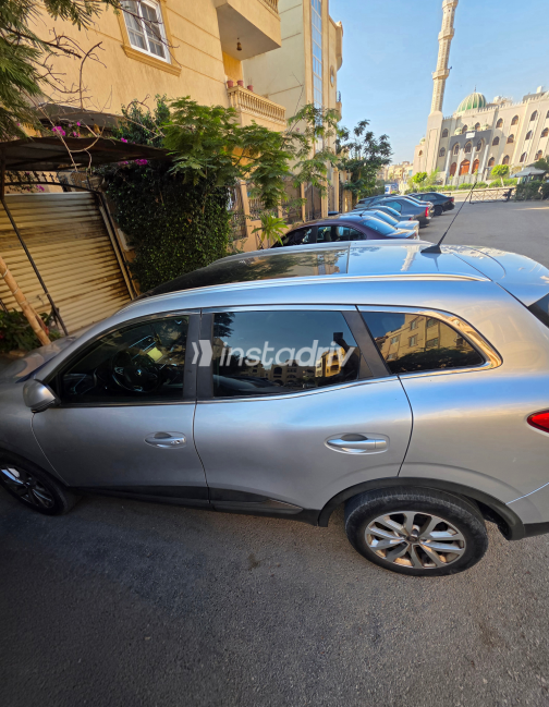 Renault Kadjar 2019 Silver Automatic Used for Sale in Greater Cairo ( Cairo + Giza) - 3