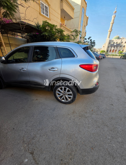 Renault Kadjar 2019 Silver Automatic Used for Sale in Greater Cairo ( Cairo + Giza) - 8