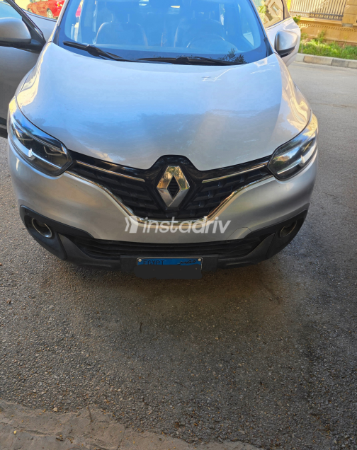 Renault Kadjar 2019 Silver Automatic Used for Sale in Greater Cairo ( Cairo + Giza) - 9