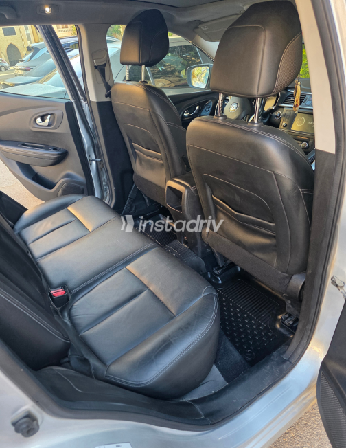 Renault Kadjar 2019 Silver Automatic Used for Sale in Greater Cairo ( Cairo + Giza) - 10