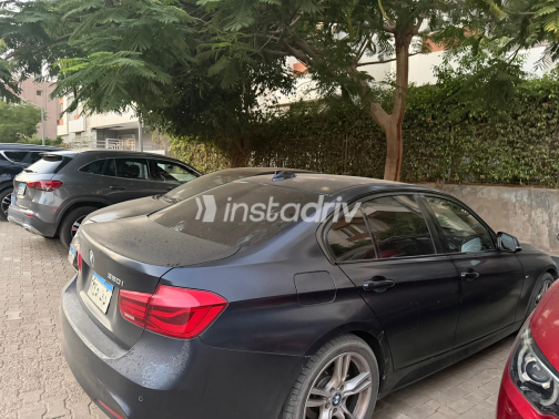 BMW 320 2018 Blue Automatic Used for Sale in Greater Cairo ( Cairo + Giza) - 4