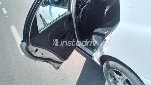 Chevrolet Lanos 2009 White Manual Used for Sale in Shubra al-Khaimah - 10