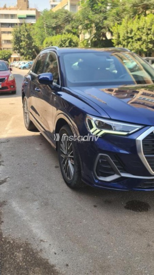 اودي Q3 2024 أزرق غامق أوتوماتيك مستعملة للبيع في مصر الجديدة - 4