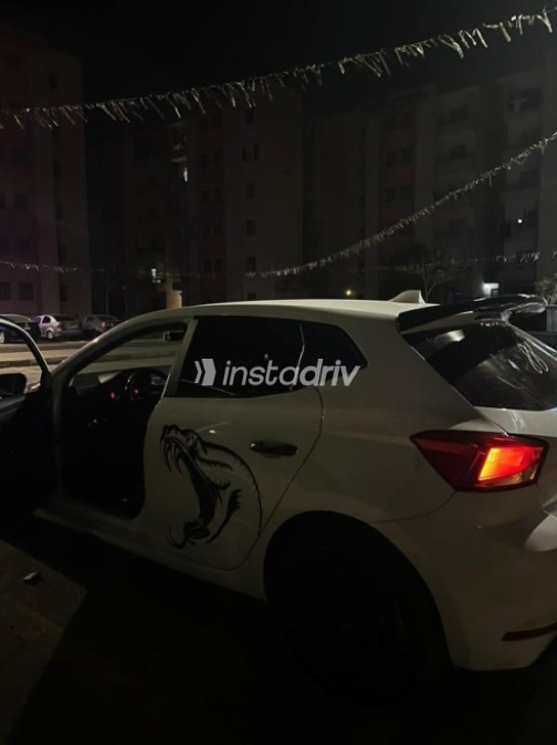 Seat Ibiza 2021 White Automatic Used for Sale in Greater Cairo ( Cairo + Giza) - 5