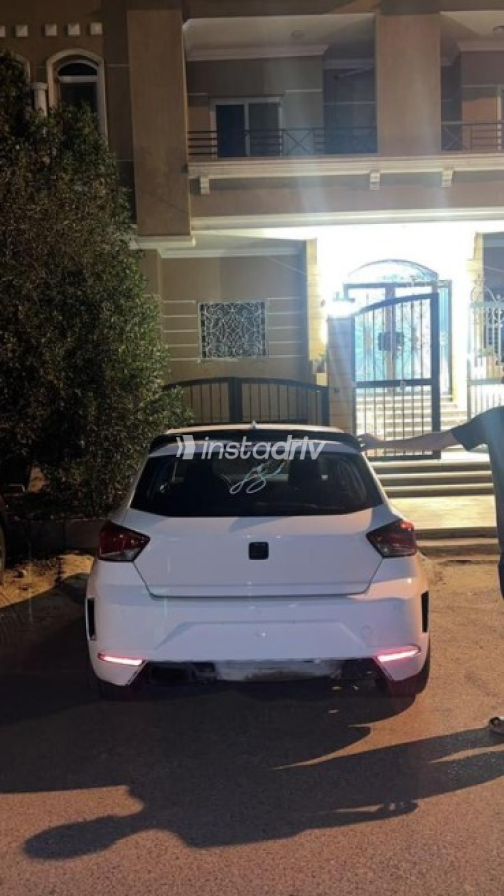 Seat Ibiza 2021 White Automatic Used for Sale in Greater Cairo ( Cairo + Giza) - 6