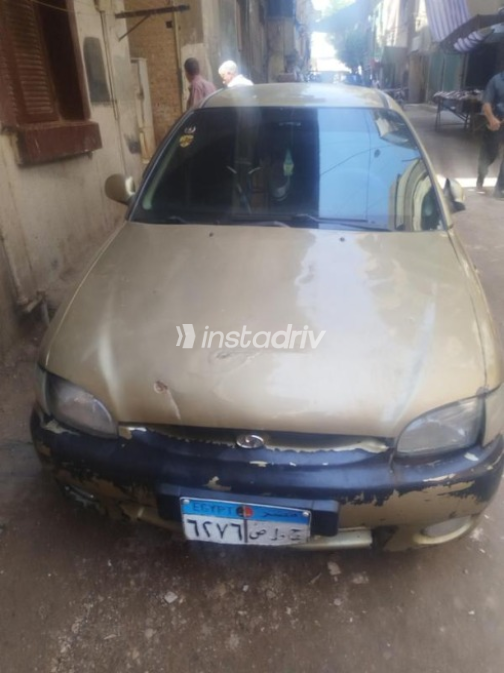 Hyundai Accent 2001 Bronze Manual Used for Sale in Cairo - 1