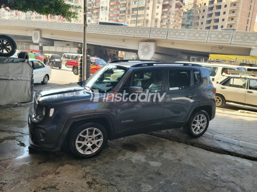 Jeep Renegade 2019 Gray Automatic Used for Sale in Greater Cairo ( Cairo + Giza) - 2
